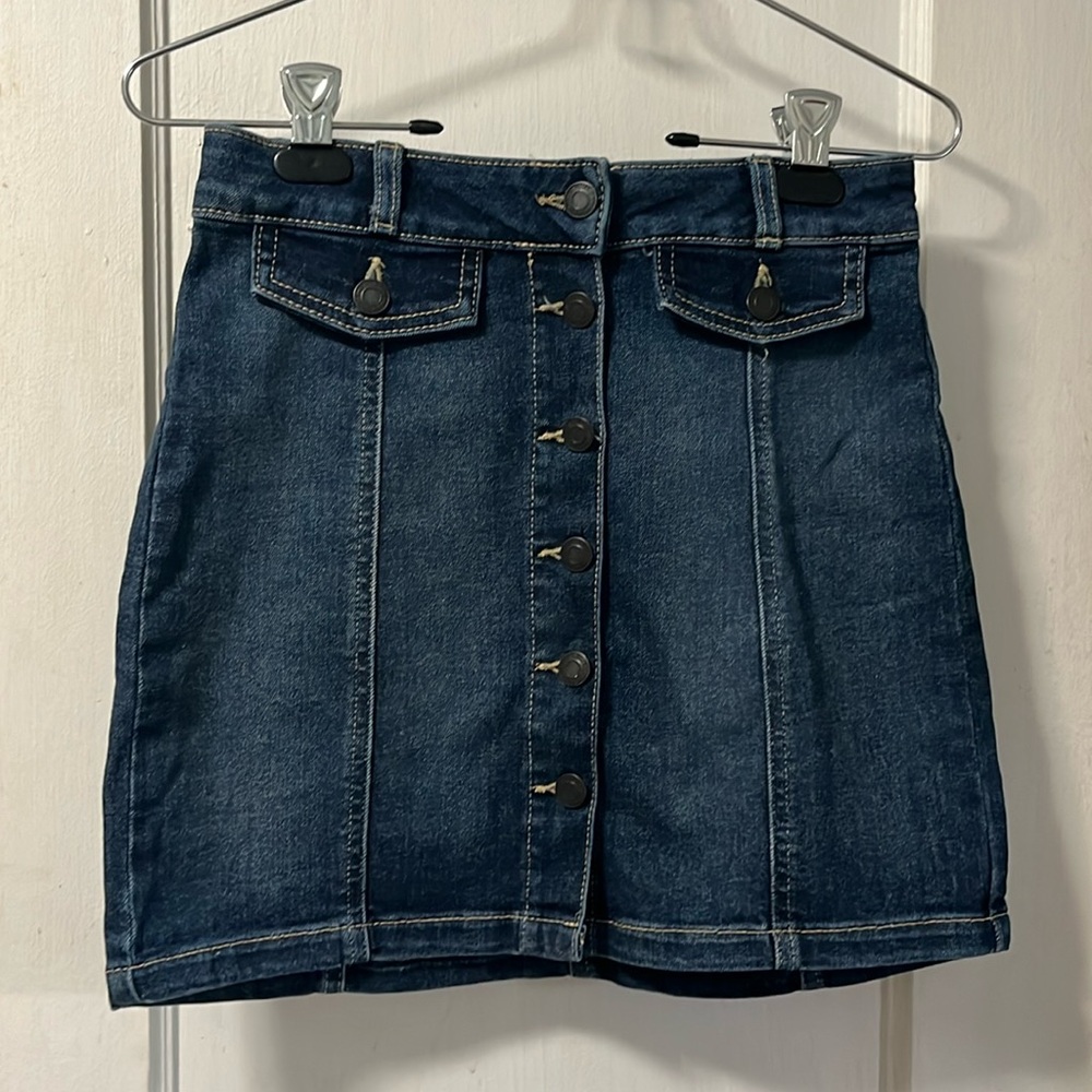 Jean skirt size 3/26